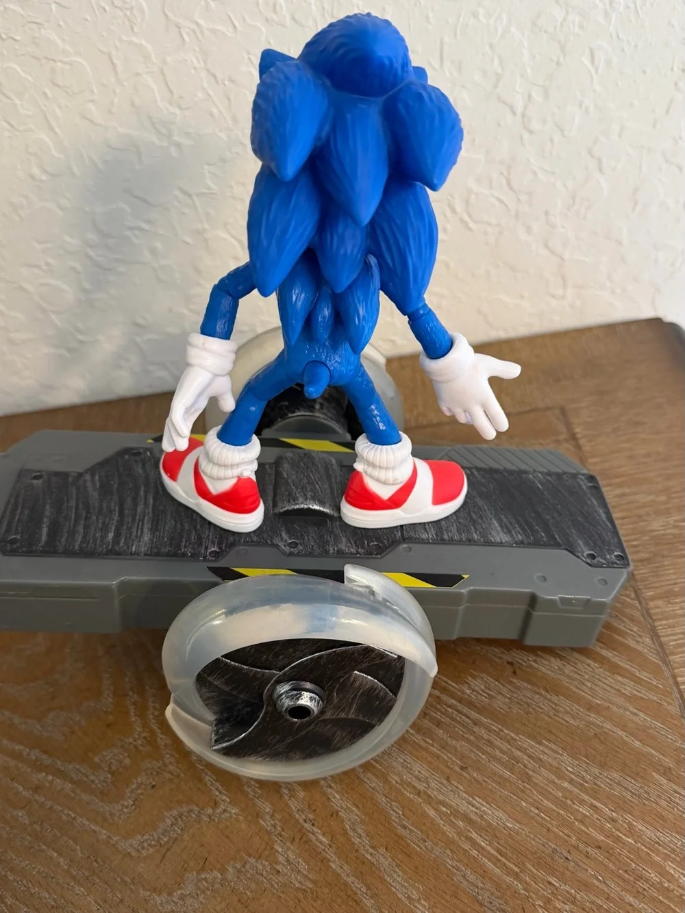 Blue Sonic Figure with Red Shoes - Video Game Collectible no remote!!